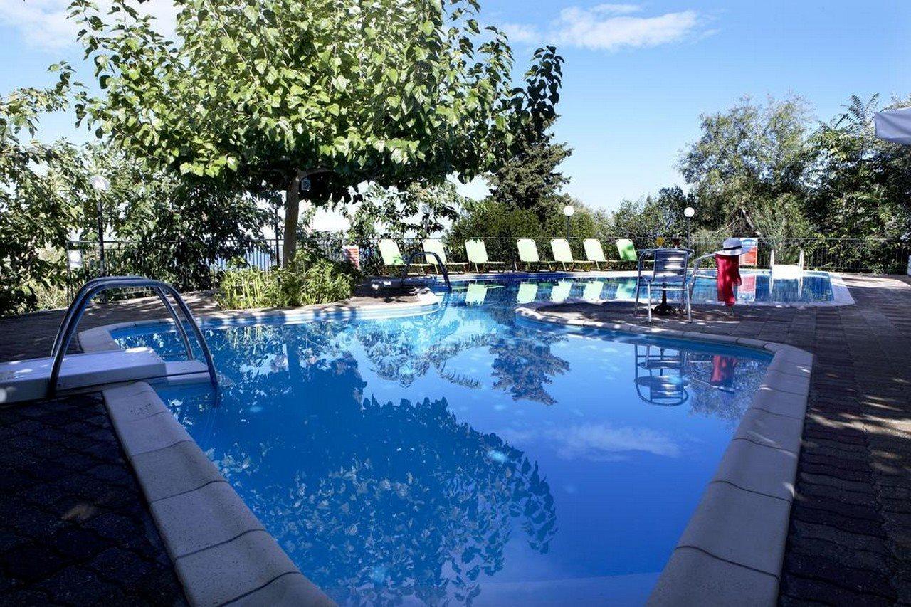 Dafnoudi Hotel Apartments Antipata  외부 사진