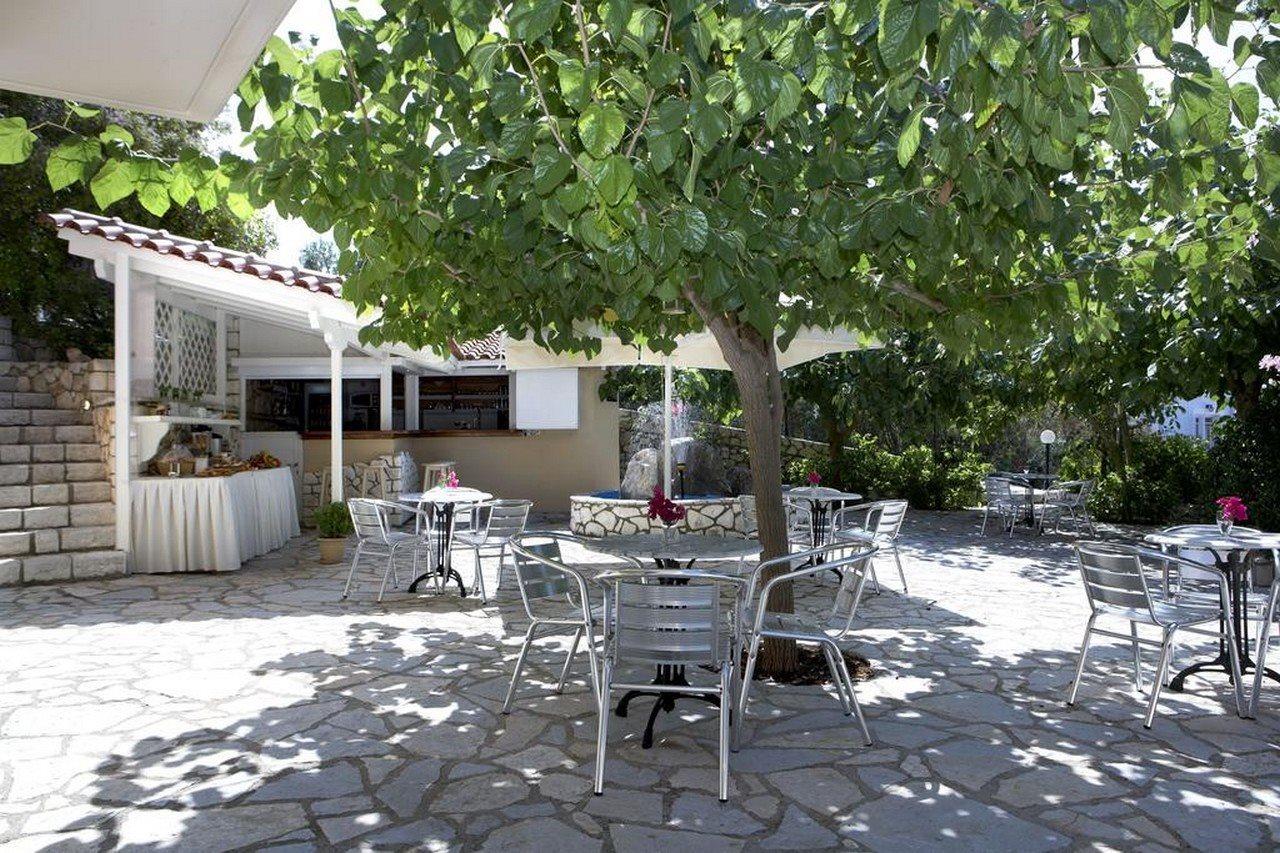 Dafnoudi Hotel Apartments Antipata  외부 사진