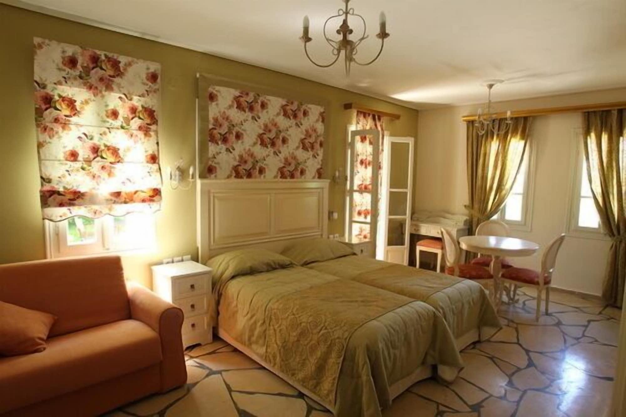 Dafnoudi Hotel Apartments Antipata  외부 사진