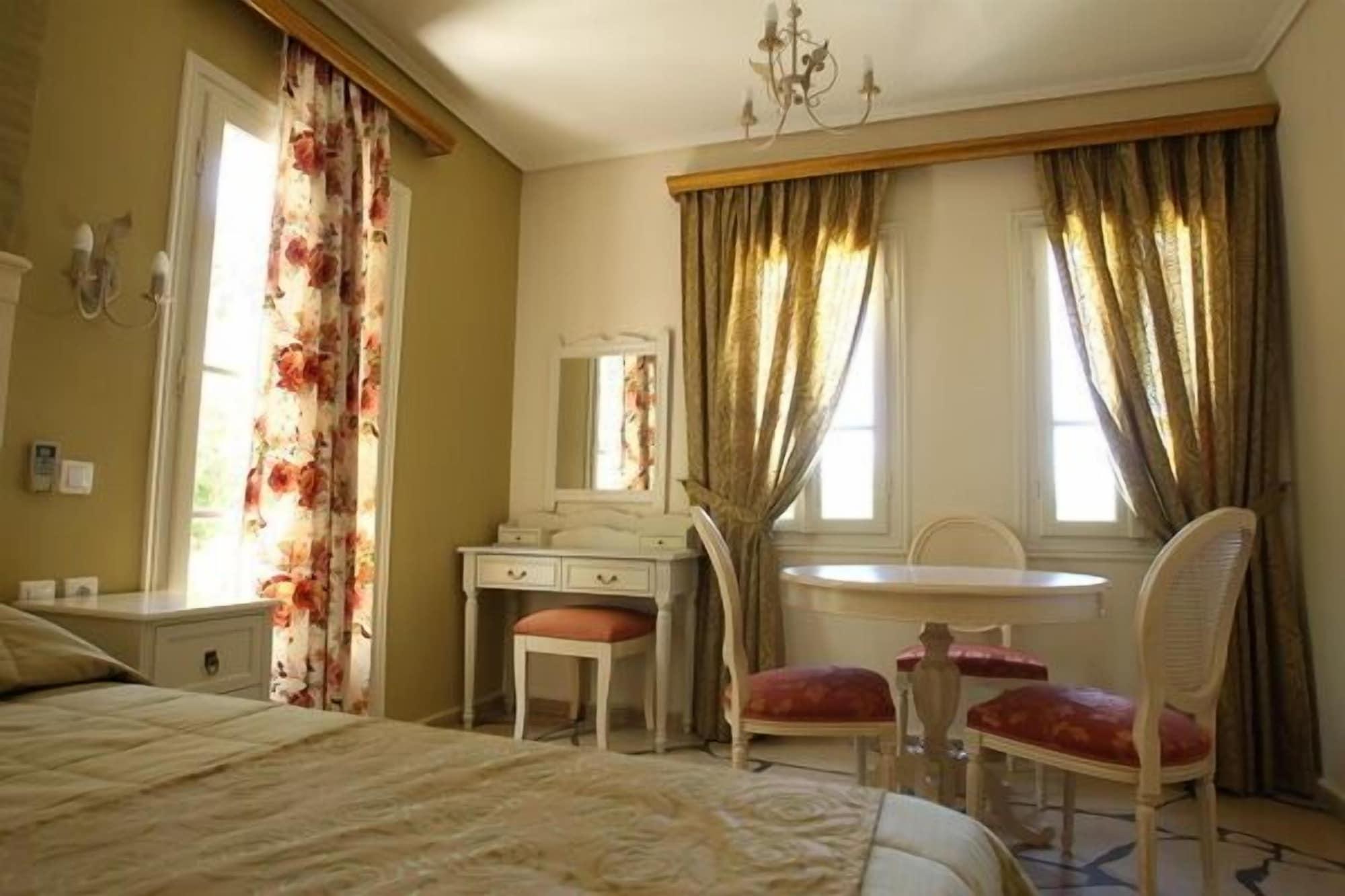 Dafnoudi Hotel Apartments Antipata  외부 사진