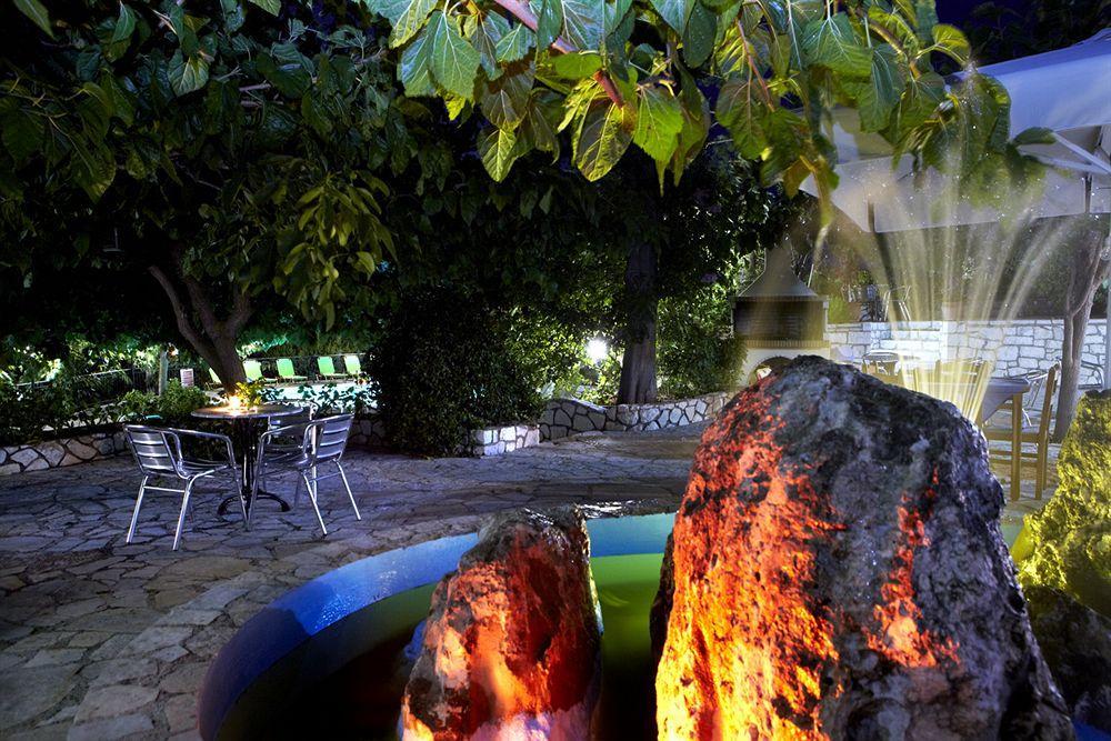 Dafnoudi Hotel Apartments Antipata  외부 사진