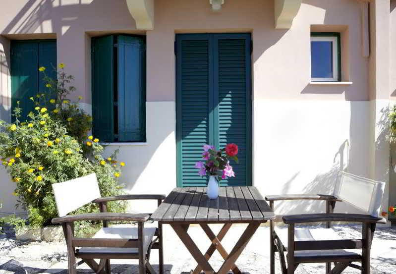 Dafnoudi Hotel Apartments Antipata  외부 사진